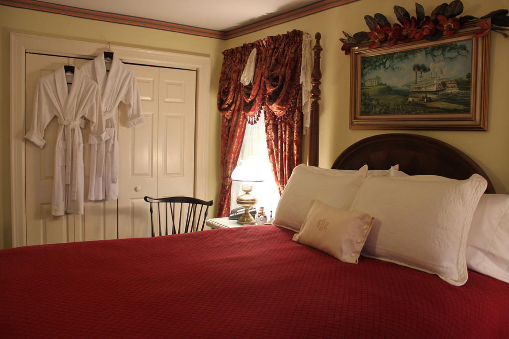 Red Bluff Cottage Bed & Breakfast Montgomery Exterior foto